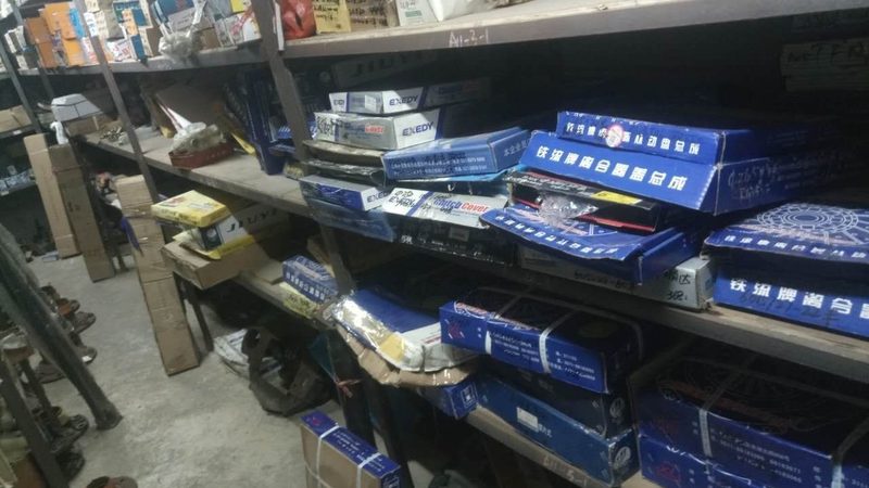 汽车大灯灯泡：揭秘常见型号分类与选购要点